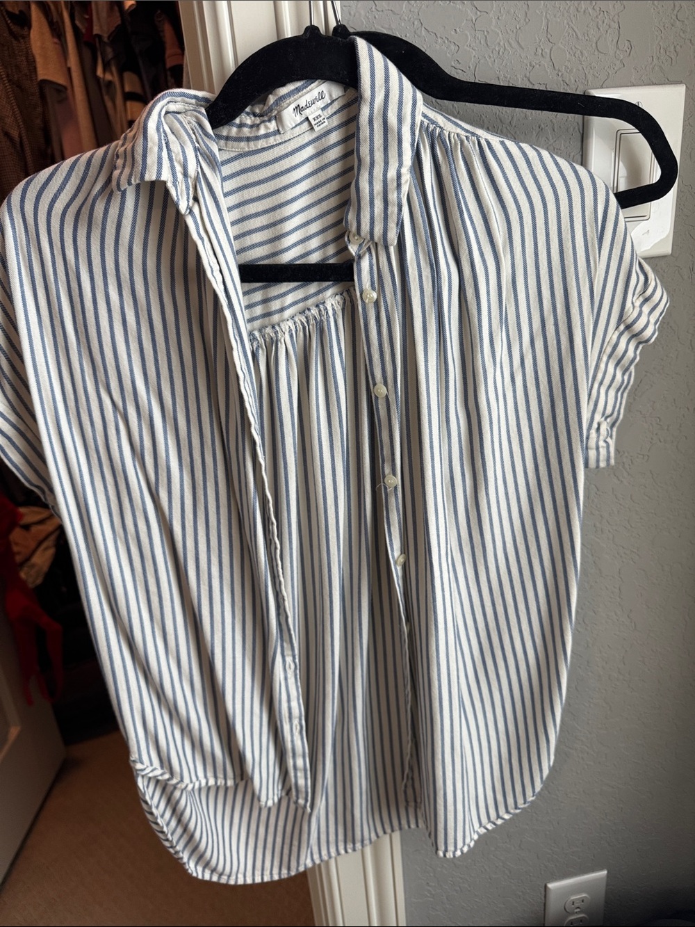 Madewell Blue and White Vertical Stripe Short Sleeve Button-Down